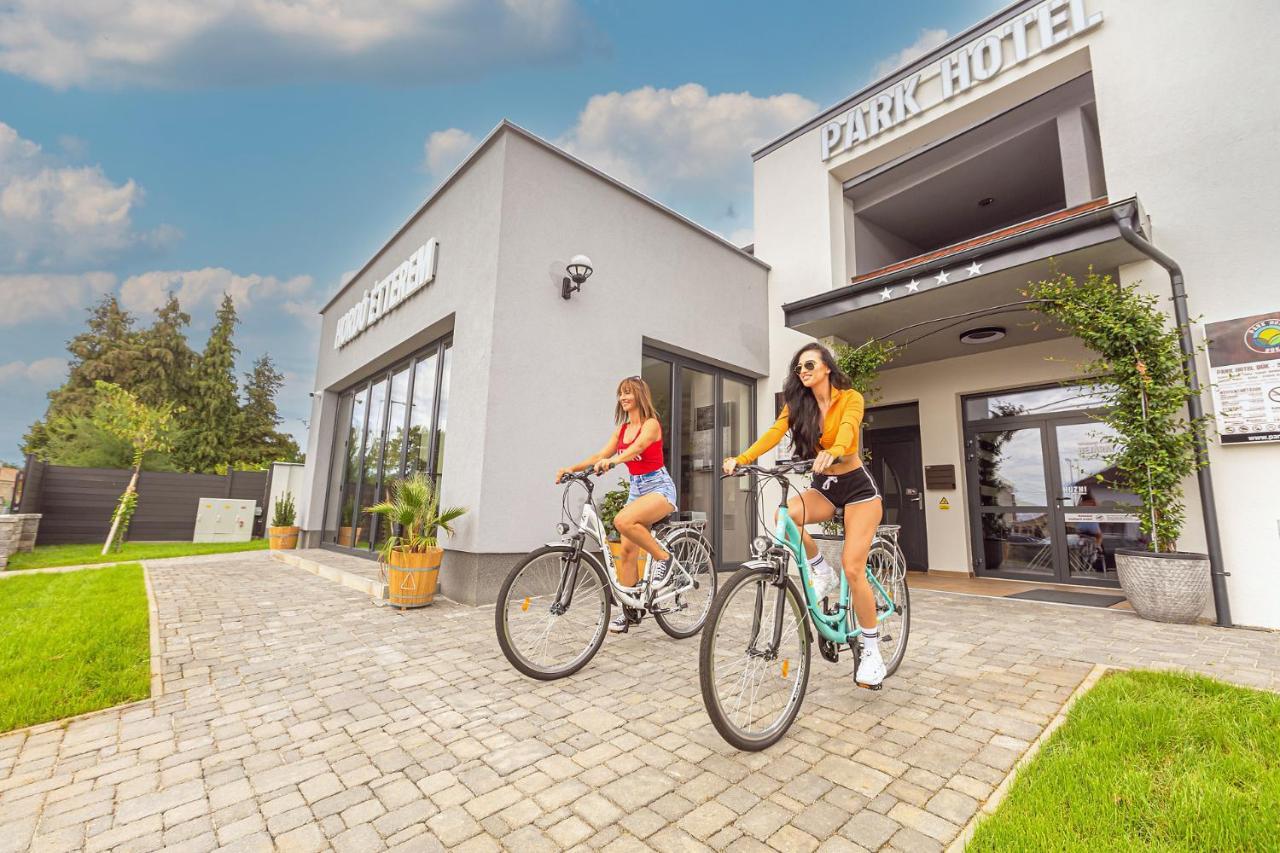 Park Hotel Buek-Buekfuerdo Buk Exterior foto